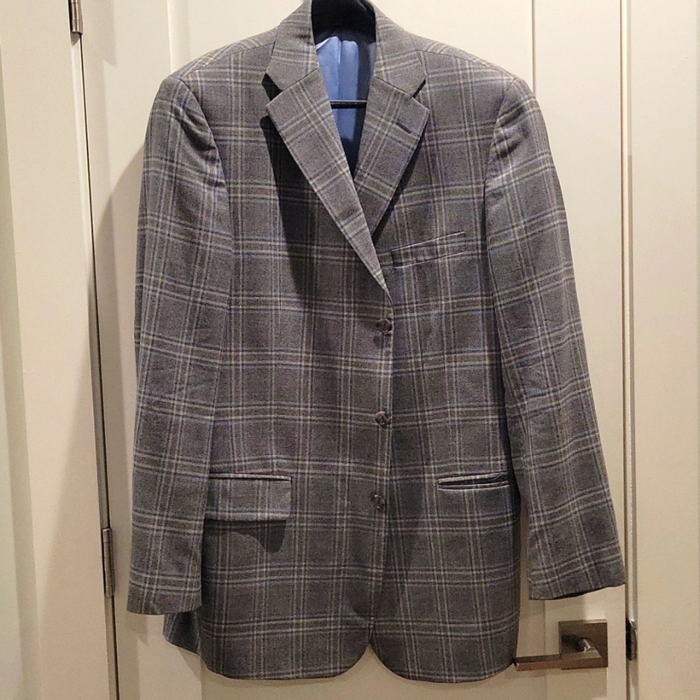 Tom James Stile three button sport coat 41L
